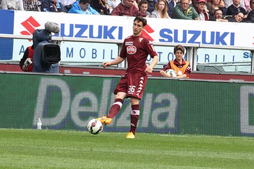 Matteo Darmian in azione, è lui uno dei giocatori del Torino più desiderati dalle altre società in questo mercato (foto Dreosti)