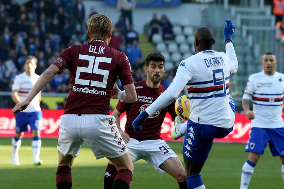 Benassi si contende il pallone con Glik e Okaka in Torino-Sampdoria (foto Dreosti) Benassi si contende il pallone con Glik e Okaka in Torino-Sampdoria (foto Dreosti)