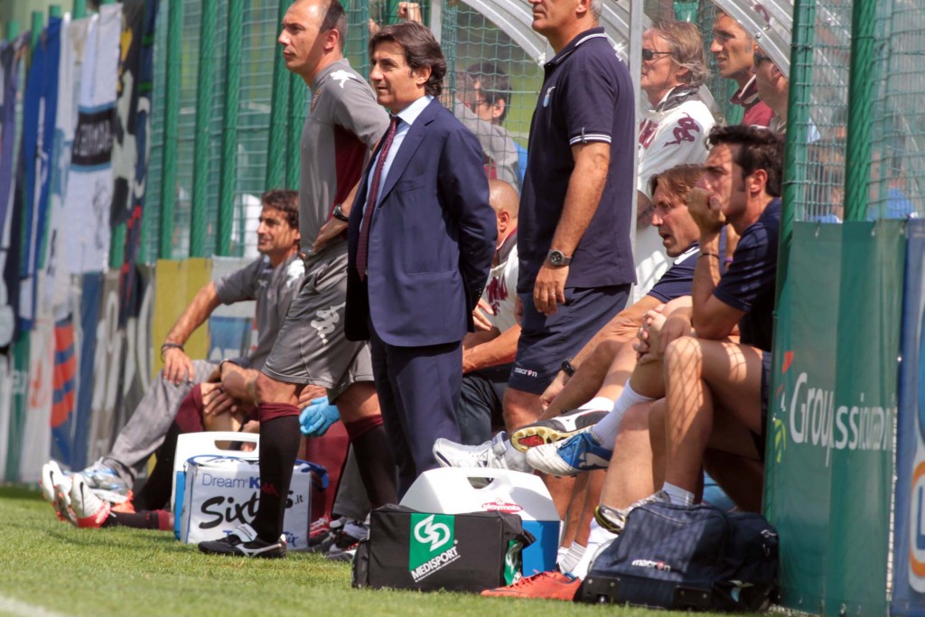 TORINO FC stagione calcistica Serie A 2012/2013 nella foto TORINO FC stagione calcistica Serie B 2010/2011 nella foto il presidente Urbano Cairo