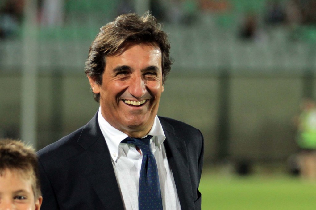 TORINO FC stagione calcistica Serie A 2012/2013 nella foto TORINO FC stagione calcistica Serie B 2010/2011 nella foto il presidente Urbano Cairo
