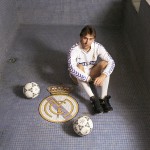 Rafael Martín Vázquez, football player Dress with the suit of the Real Madrid inside an empty pool