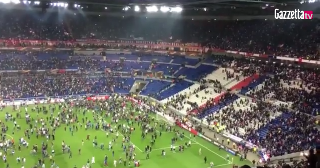 lione besiktas tifosi