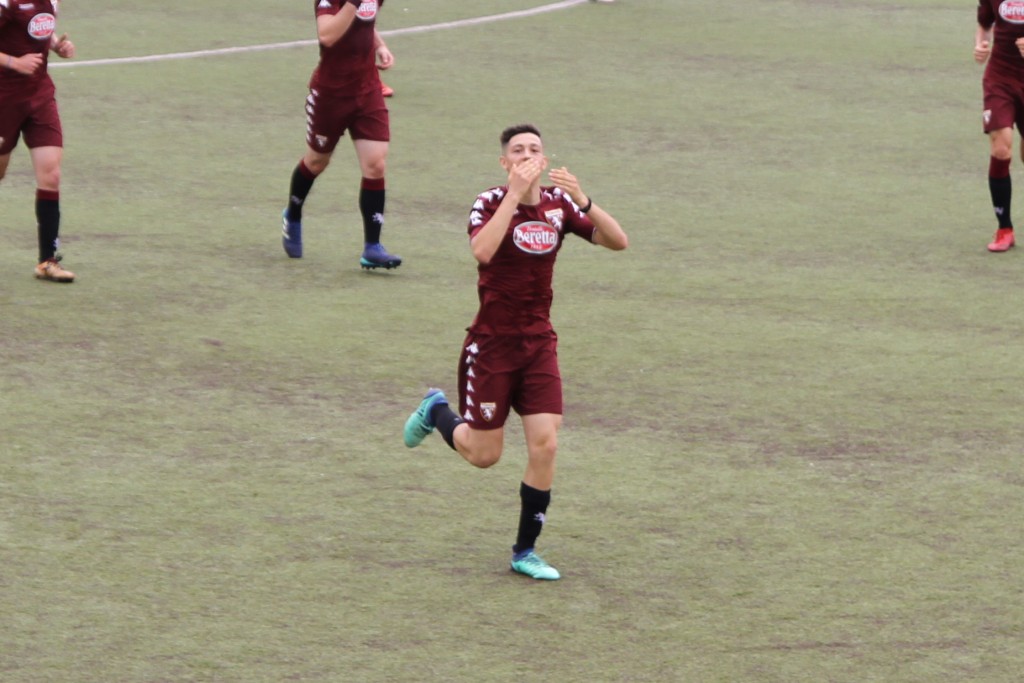 L'esultanza di Montenegro dopo il gol contro l'Ascoli