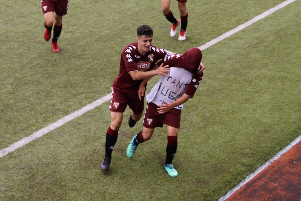 L'esultanza di Moreo dopo il gol del vantaggio