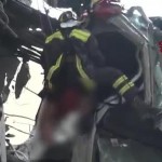 Genova_14ago_uno_dei_salvataggi_effettuati_dalle_squadre_dei_vigilidelfuoco_896-kgxD--896x504@Gazzetta-Web