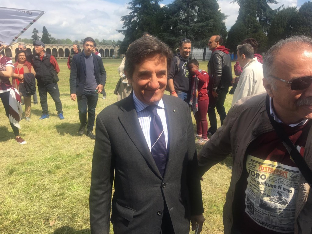 e2669dcb-5de5-4001-9d11-a832915c7027