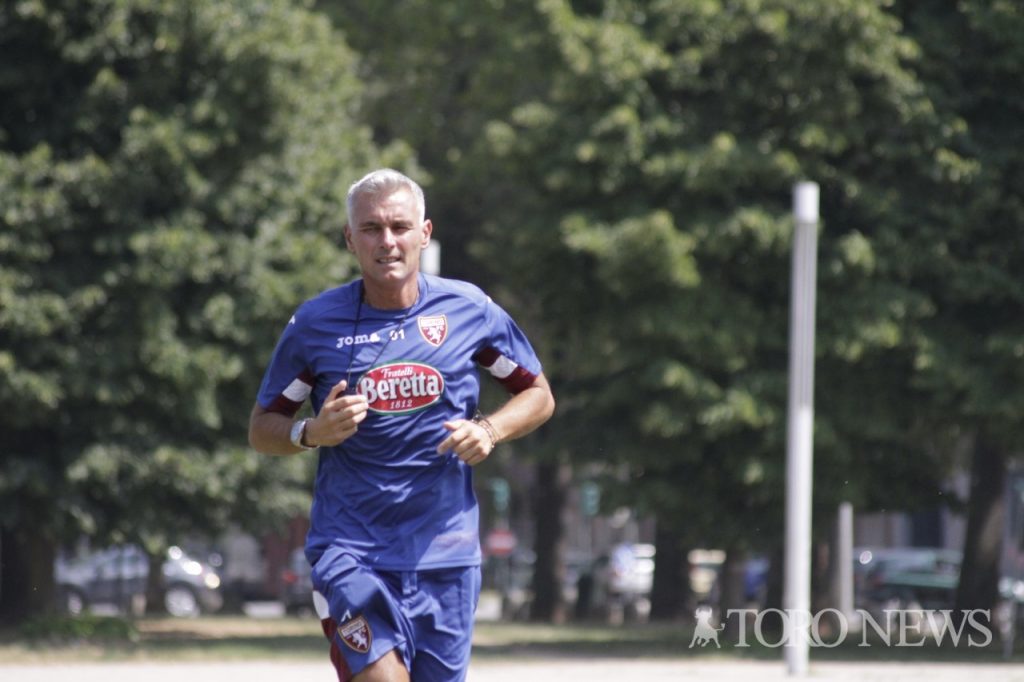 L'allenatore della Primavera del Torino Marco Sesia
