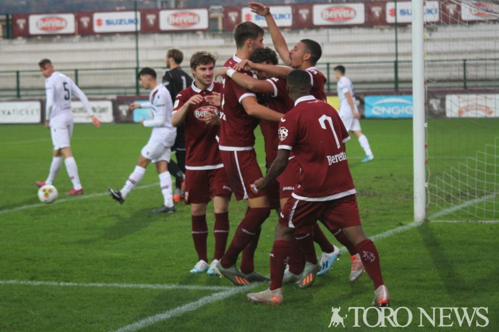 Torino Primavera l'esultanza dopo il gol di Rauti contro il Bologna