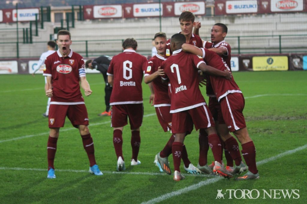 L'esultanza del Torino Primavera contro il Bologna
