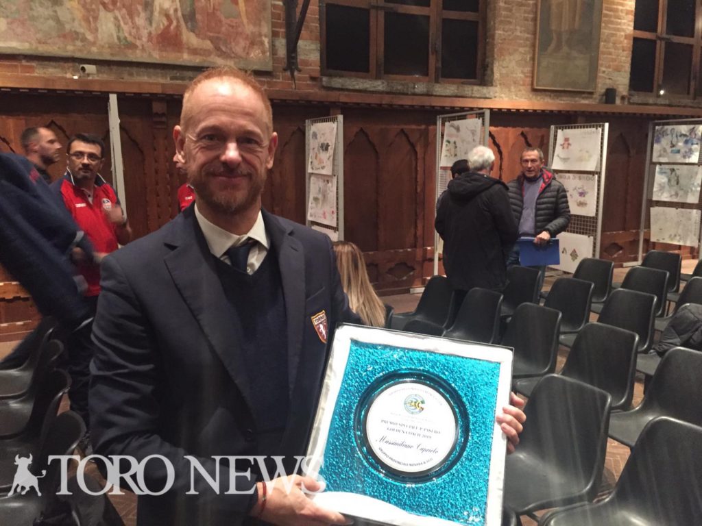 Massimiliano Capriolo premiato dall'Aiac