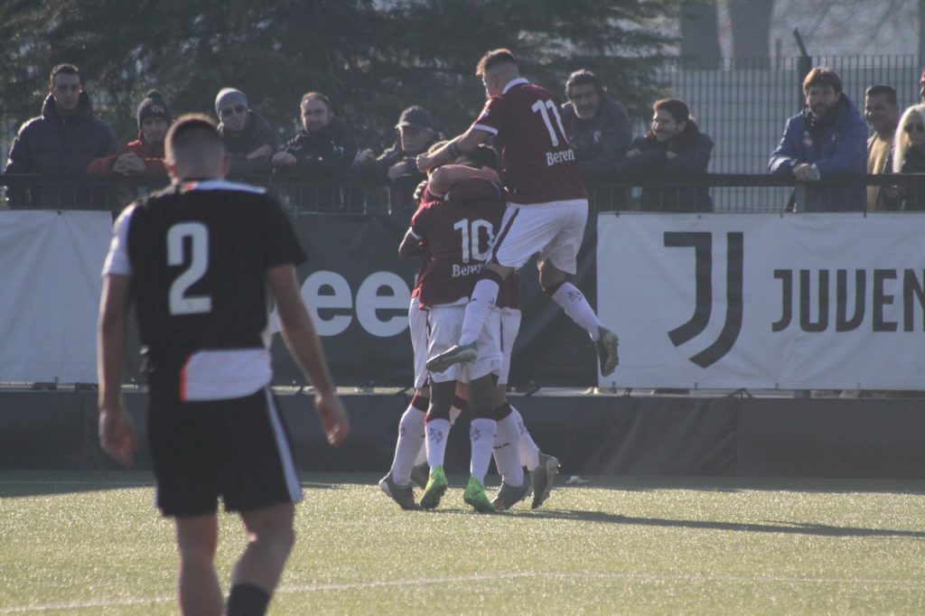Esultanza Torino Primavera dopo il gol di Freddi Greco