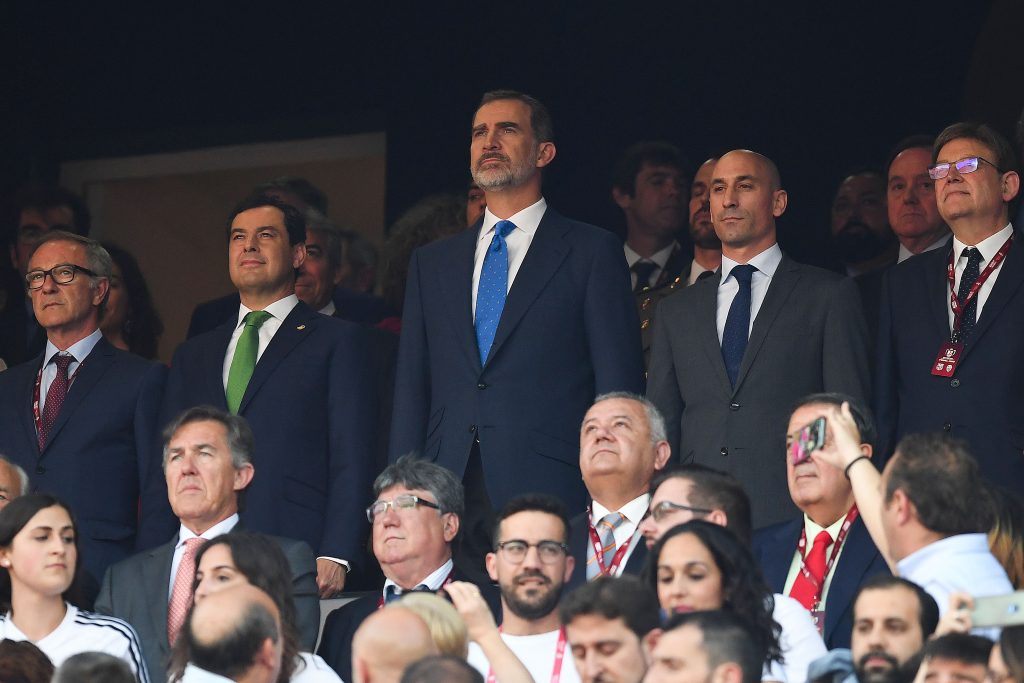 Barcelona v Valencia - Spanish Copa del Rey Final