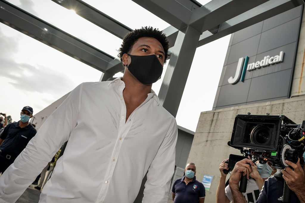 Weston McKennie Medical Tests and Signing for Juventus