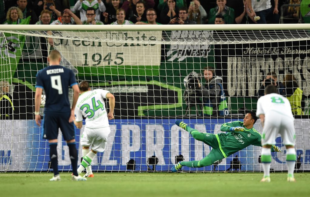 VfL Wolfsburg v Real Madrid CF - UEFA Champions League Quarter Final: First Leg