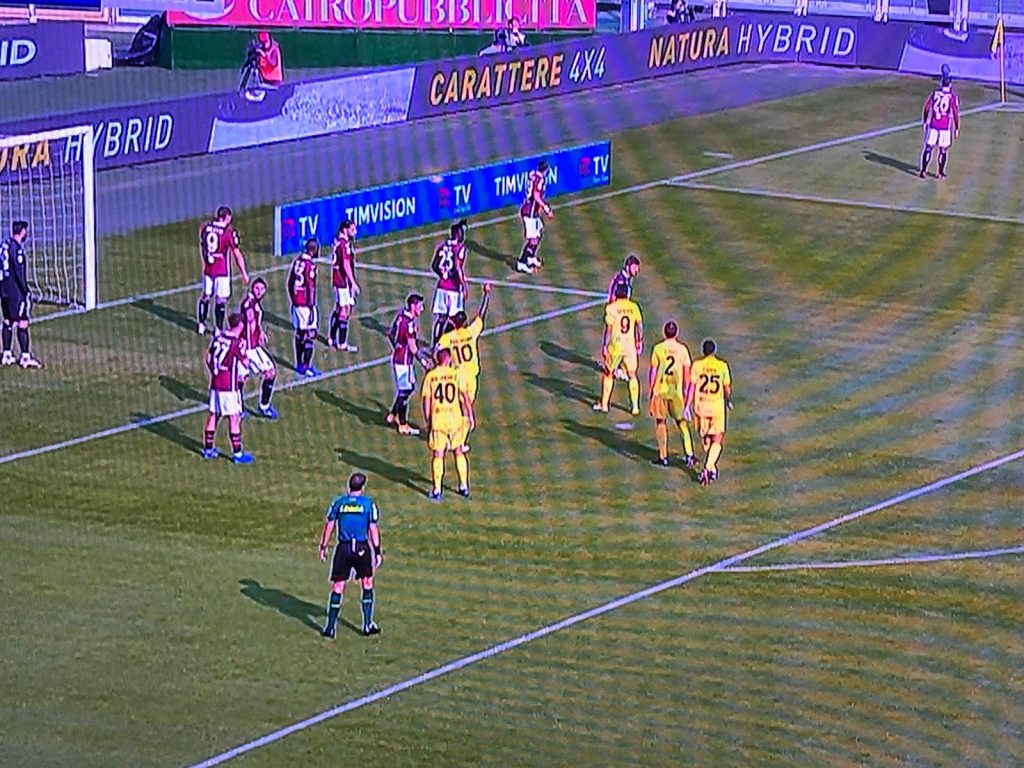 2d5682ae-356a-4a4e-9014-2da05e440376