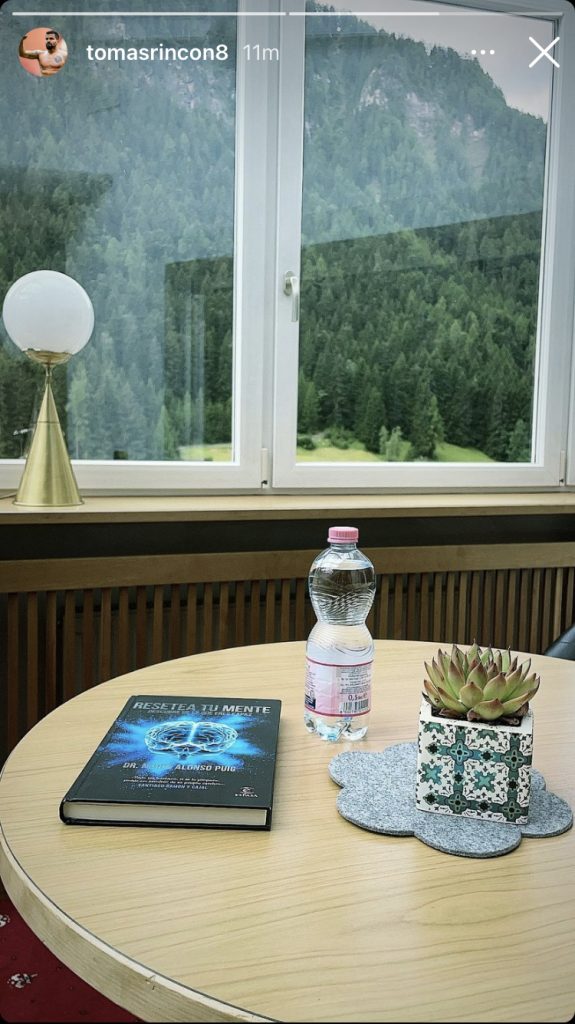 41C9FA5C-C9D2-454E-B946-9750F555345F