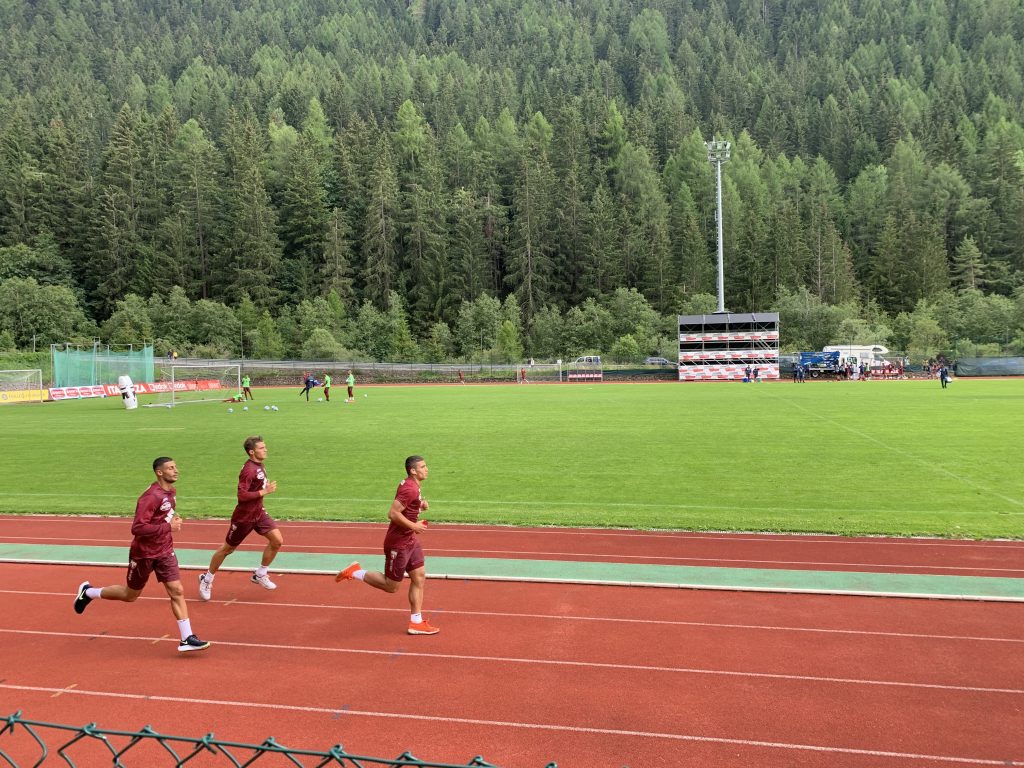 2B03FD7B-1AE7-4756-854B-5F06D8575D0F