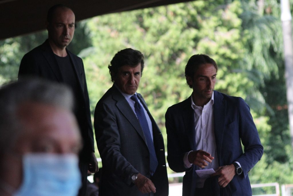 da destra a sinistra Gianmario Specchia, Urbano Cairo ed Emiliano Moretti