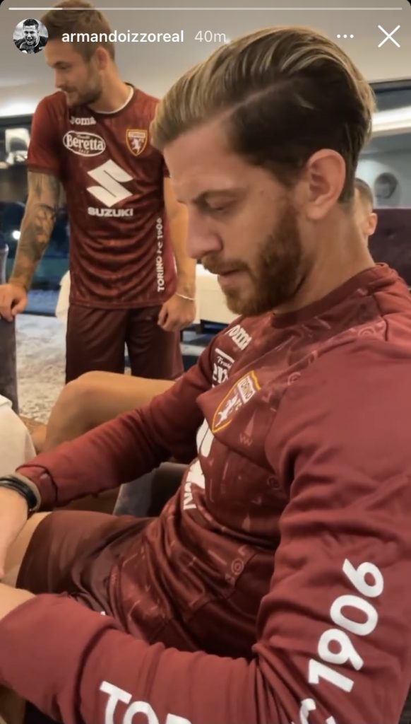 82E701B8-E1B0-4F7D-B27E-9DD1DE1E5ACD