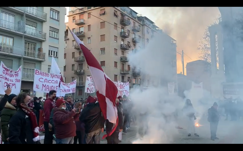 manifestazione fila 1