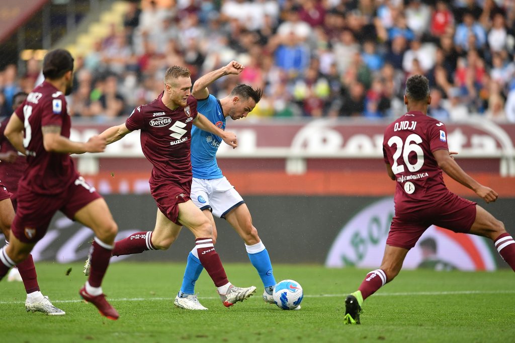 TURIN, ITALY - MAY 07: Fabian Ruiz of SSC Napoli scores the opening goal during the Serie A match between Torino FC and SSC Napoli at Stadio Olimpico di Torino on May 7, 2022 in Turin, Italy. (Photo by Valerio Pennicino/Getty Images)