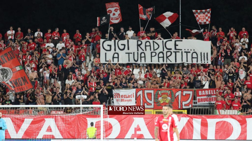 Monza Torino Gigi Radice striscione