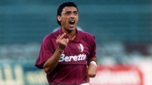 carlos-aguilera-jubel-fc-turin-1992-1584368750-33983