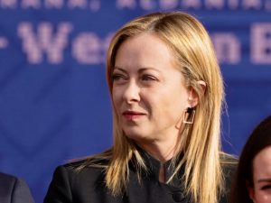 83E8BE1E-66BA-4BE6-9549-F310AEE8E00C