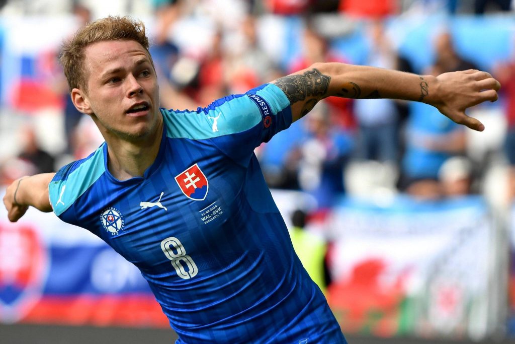 4A991D46-40C1-4882-984F-6448E0BA2307