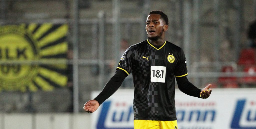 Hallescher FC v Borussia Dortmund II - 3. Liga