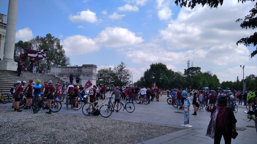 pedalata 'La Invincibili' - Superga