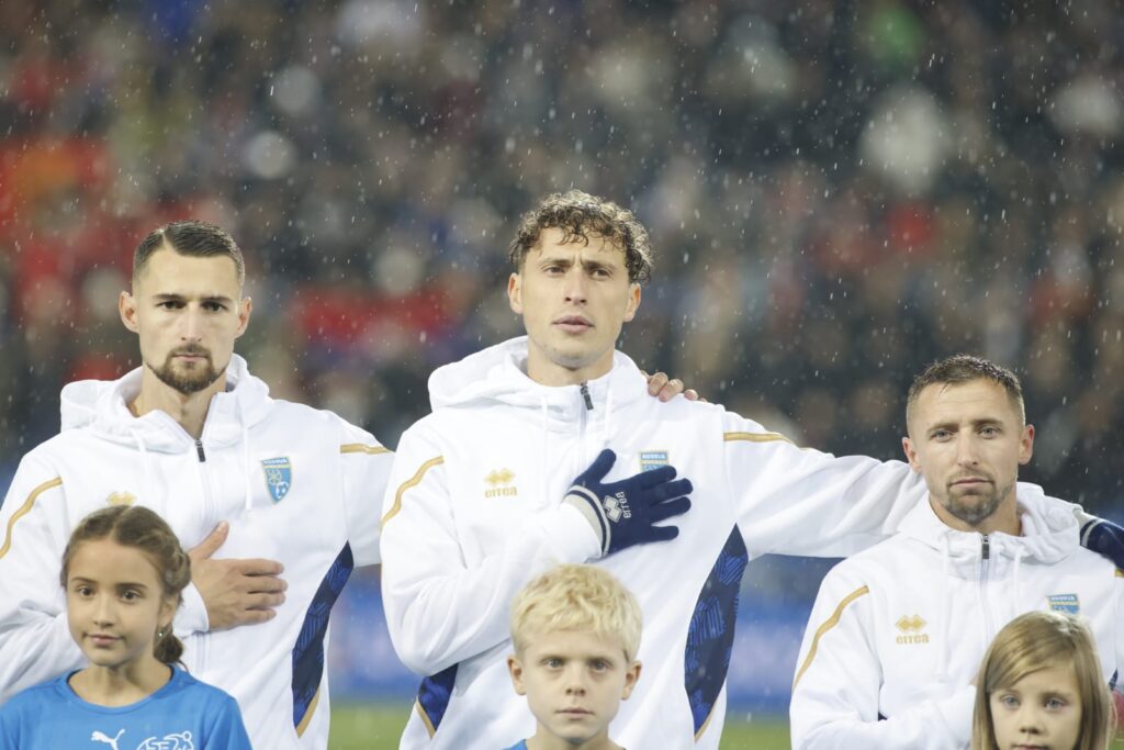 2B0B9E4A-6A26-4168-AD56-296E98EFE4F3