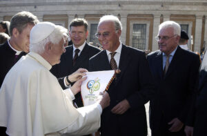 Pope Benedict XVI Hosts Weekly Audience
