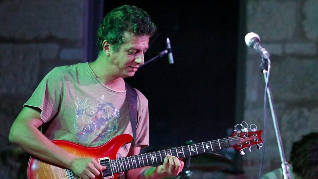 sando bellu