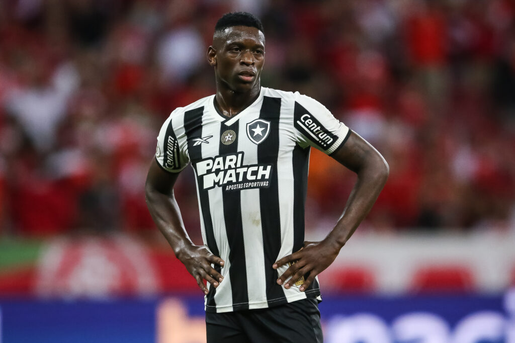 Internacional v Botafogo - Brasileirao 2024