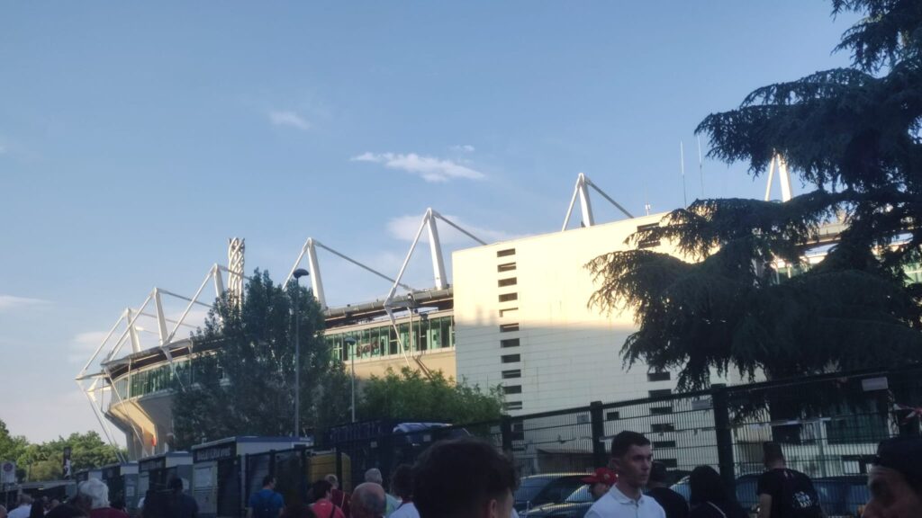 PHOTO-2025-05-25-19-20-18