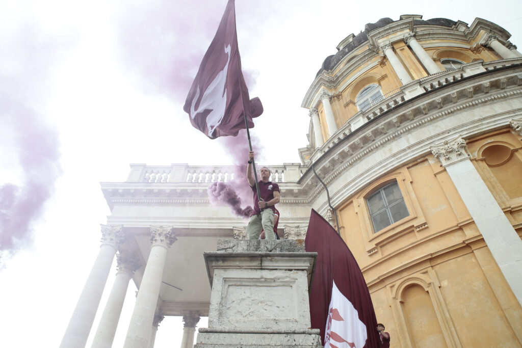 Torino FC - 4 maggio, tifosi a Superga