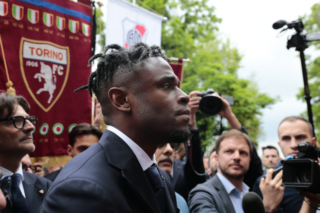 Torino FC - Zapata davanti al memoriale
