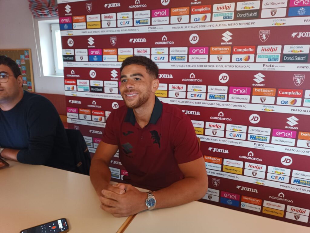 Che Adams