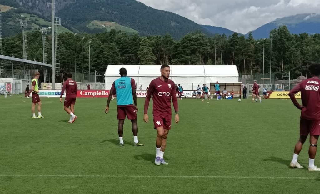 sanabria - allenamento ritiro prato allo stelvio