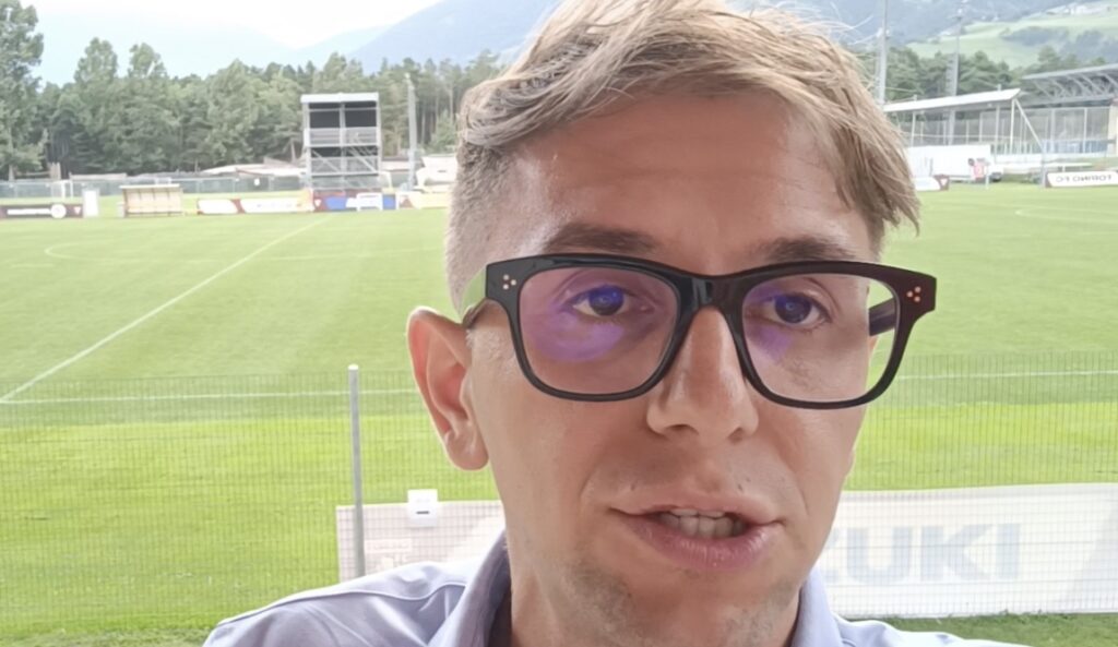 DB0D2D59-F24F-4863-945E-816A4CABC9ED_1_201_a