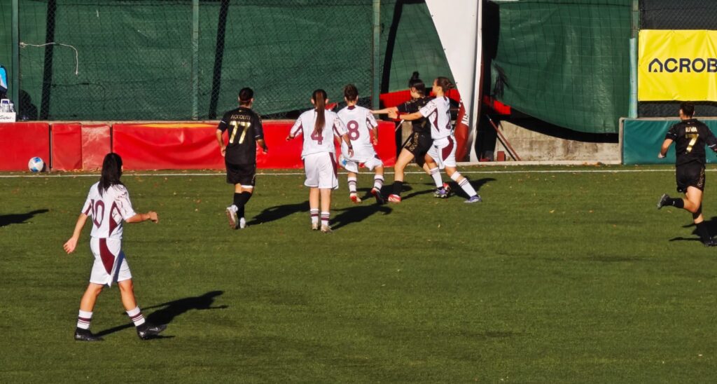 Torino Femminile-Pro Sesto contrasto
