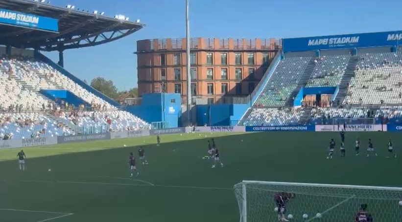 Sassuolo-Torino, la squadra in campo per il riscaldamento: VIDEO