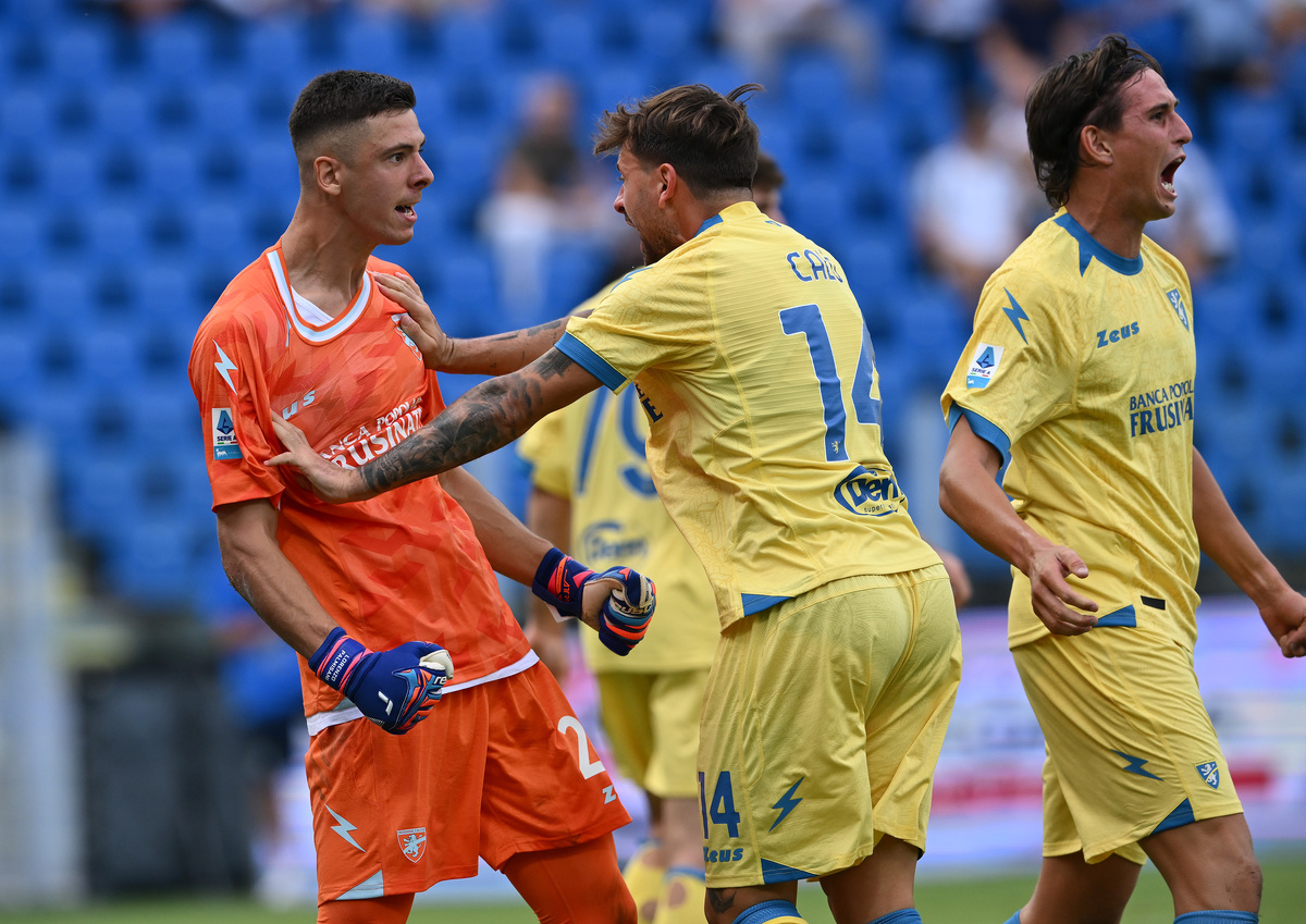 Frosinone Calcio v Como 1907 - Serie A 2026/27