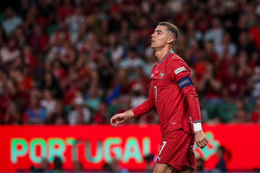 https://static.toronews.net/2026/09/GettyImages-2297064782-13dc845c3697.jpg Cristiano Ronaldo lascia il Portogallo, è mistero: “Dirò ai portoghesi la verità”