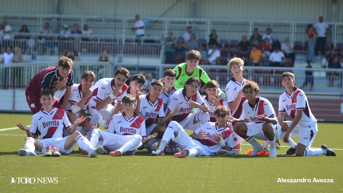 Under 15, Torino-Genoa team celebration