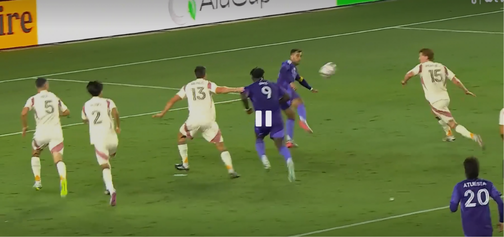 https://static.toronews.net/2026/10/Gol-scorpione-di-Ojeda-in-MLS-5bafcd4f20f1.png Doppietta di Griezmann, ma è Ojeda a prendersi la scena: gol spettacolare di scorpione (VIDEO)