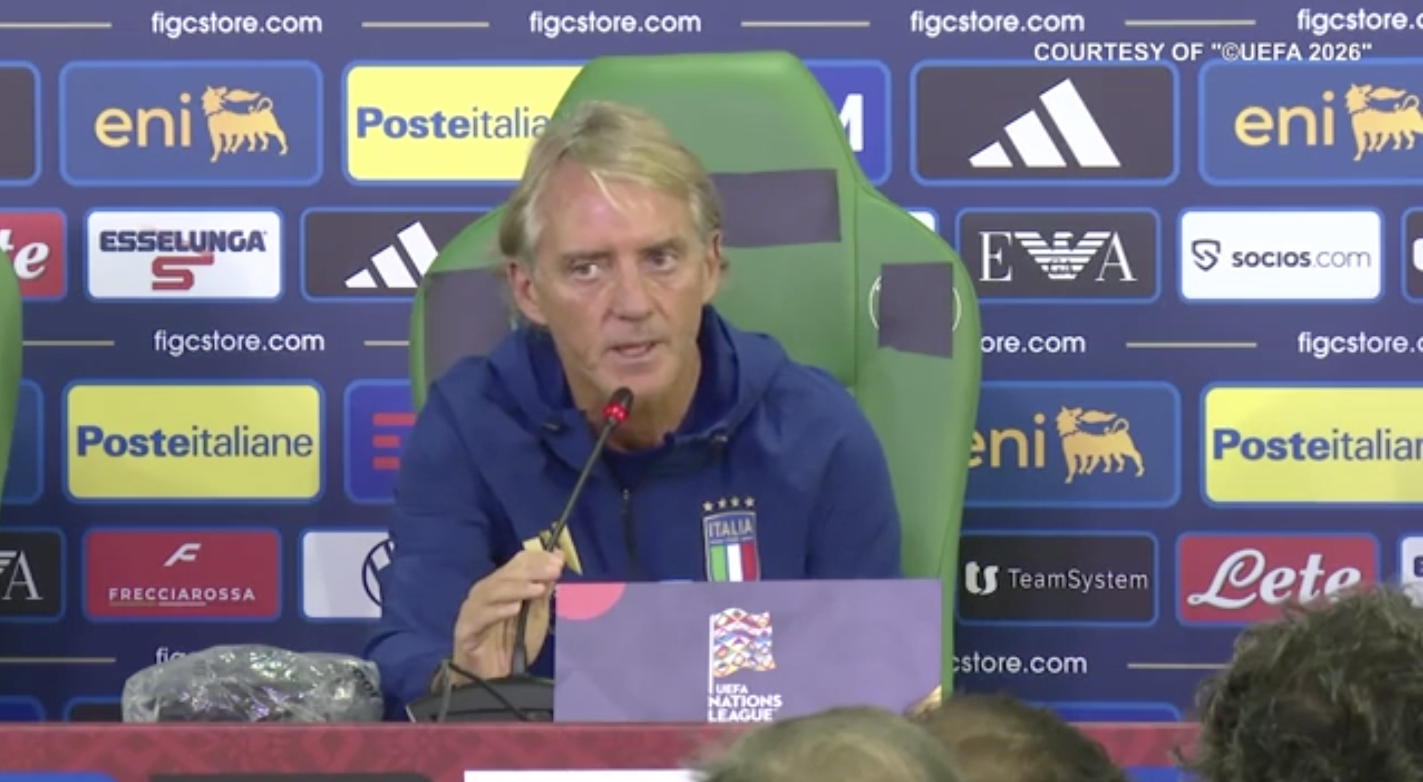Perché l’Italia non riesce più a rialzarsi? Mancini tira in ballo Totti e Del Piero (VIDEO)
