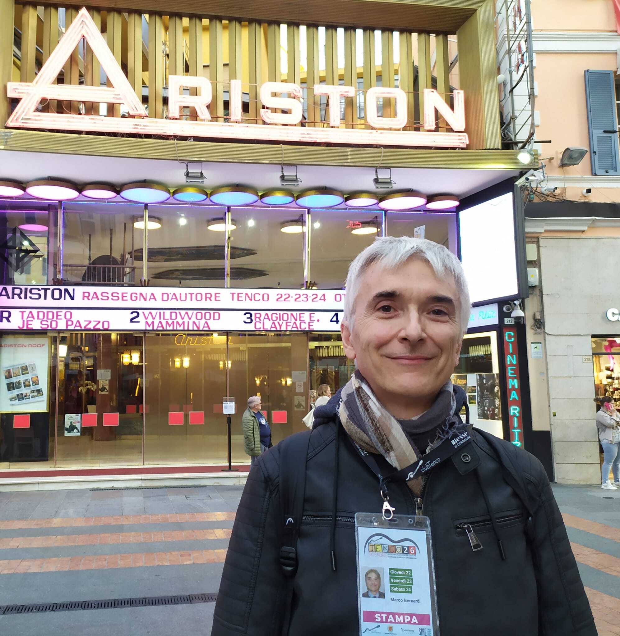 A Sanremo Caparezza fa vibrare il Tenco 2026