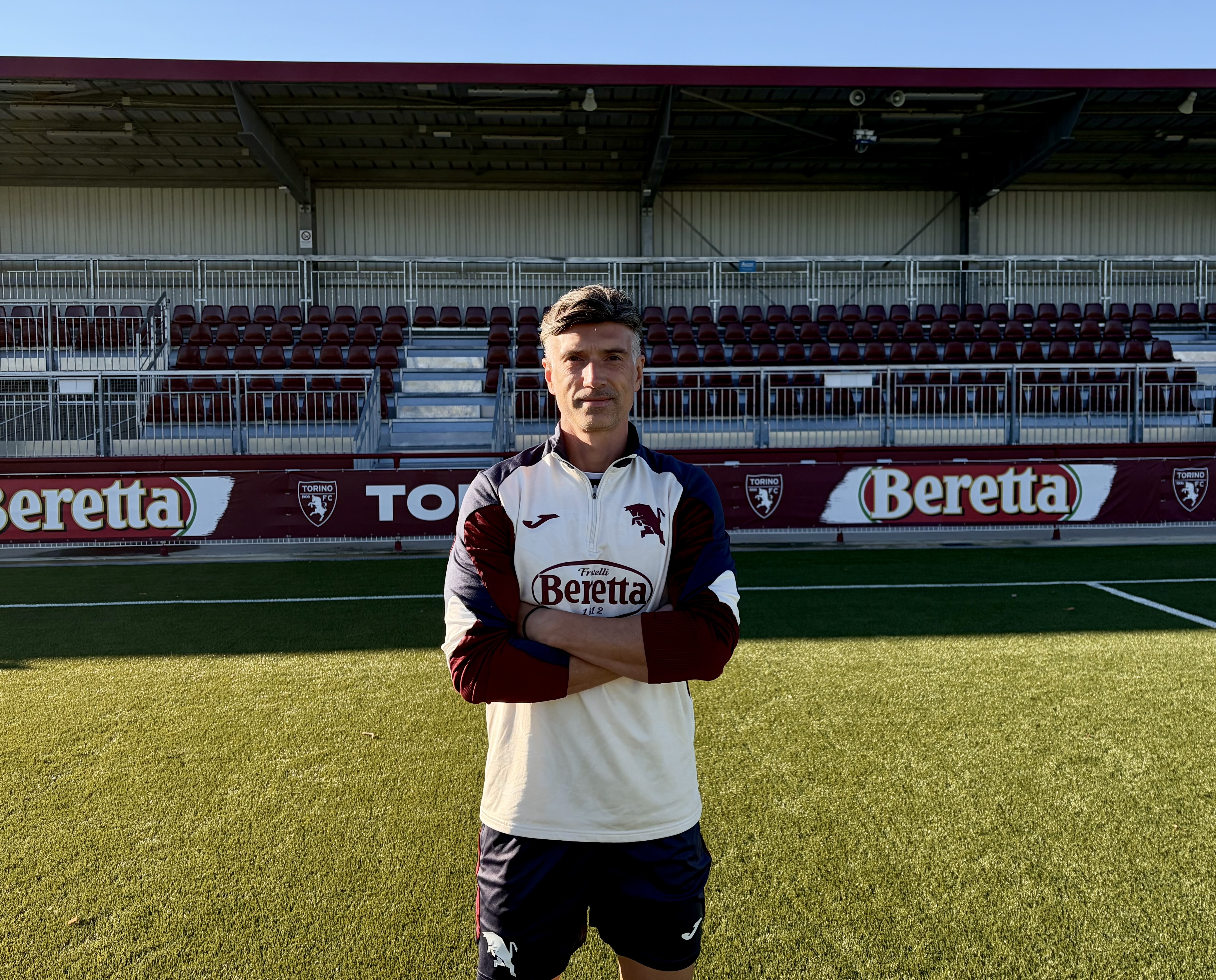 https://static.toronews.net/2026/10/image00004-63a9decf3b99.jpeg Chi è Stefano Di Tunisi: un campione d’Europa di football americano a servizio della Primavera